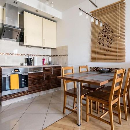 Platinum Tower - City Center - Golden Apartments Warsaw Ngoại thất bức ảnh