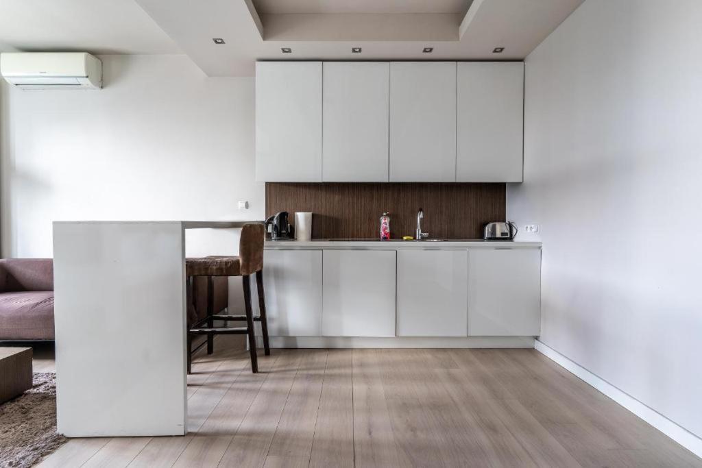 Platinum Tower - City Center - Golden Apartments Warsaw Ngoại thất bức ảnh