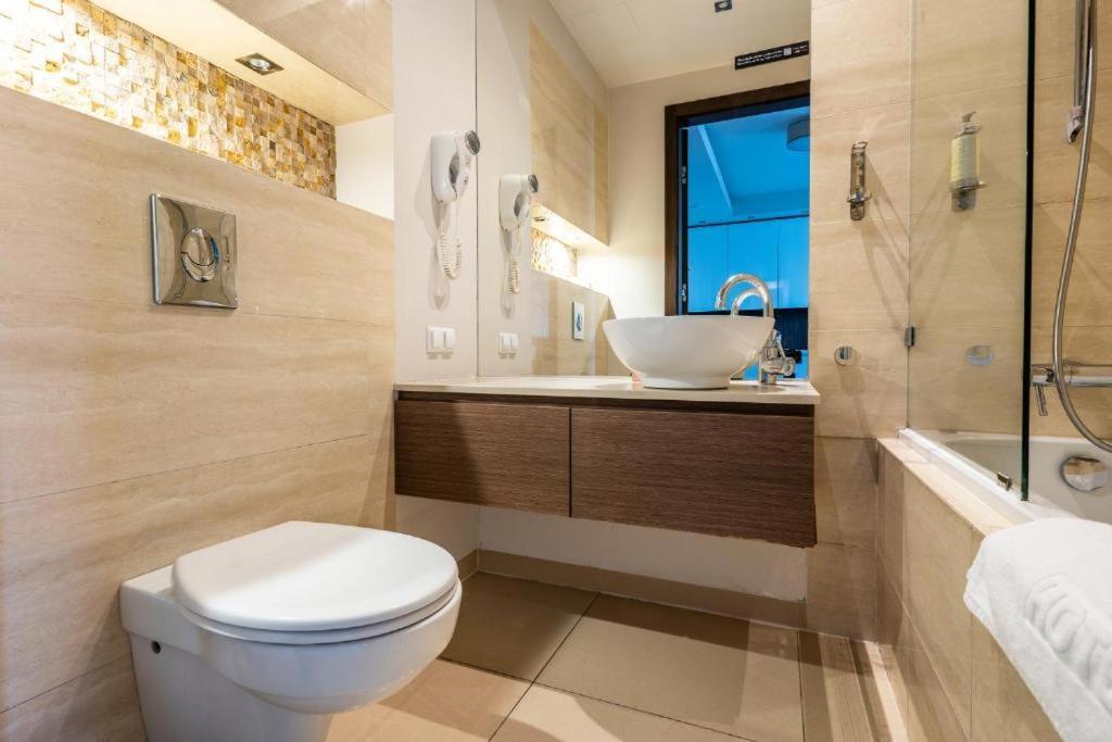 Platinum Tower - City Center - Golden Apartments Warsaw Ngoại thất bức ảnh