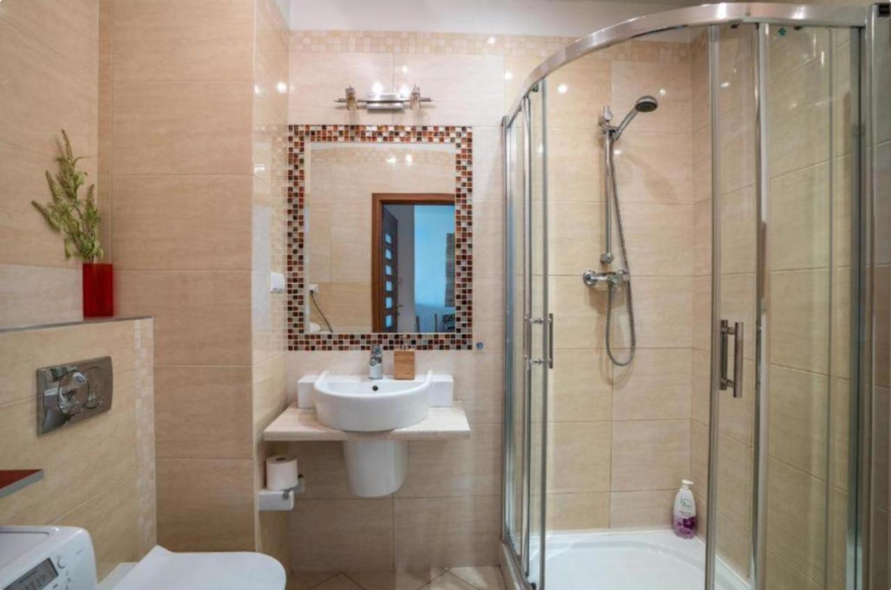 Platinum Tower - City Center - Golden Apartments Warsaw Ngoại thất bức ảnh