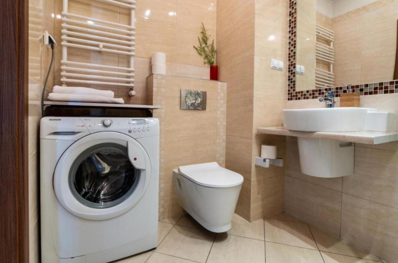 Platinum Tower - City Center - Golden Apartments Warsaw Ngoại thất bức ảnh