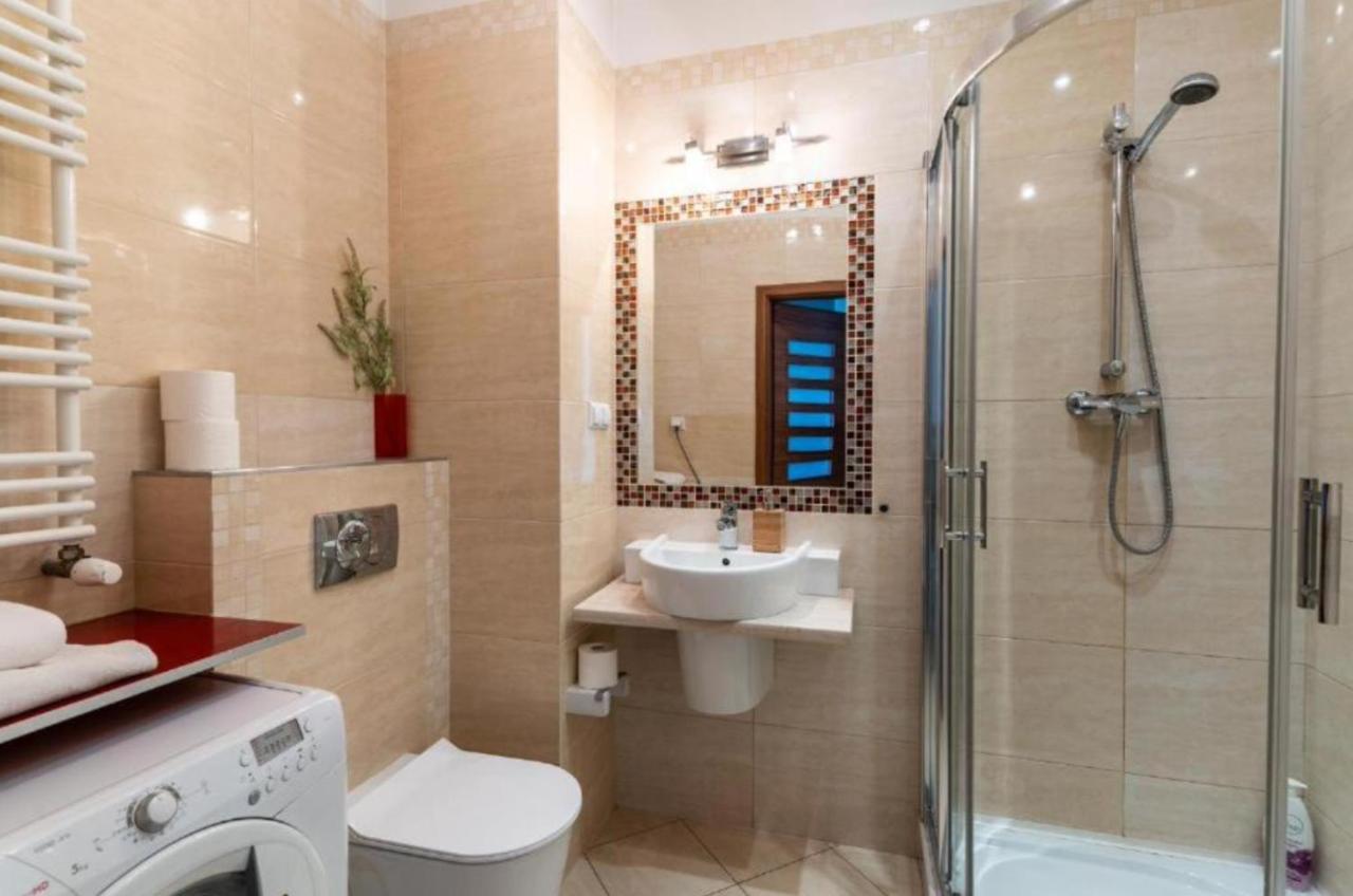 Platinum Tower - City Center - Golden Apartments Warsaw Ngoại thất bức ảnh